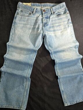 Hollister Light Wash Straight Leg Jeans W31 x L30